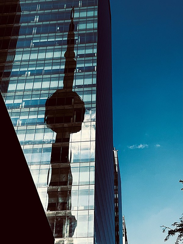 CN Tower, photograph 7 of 10