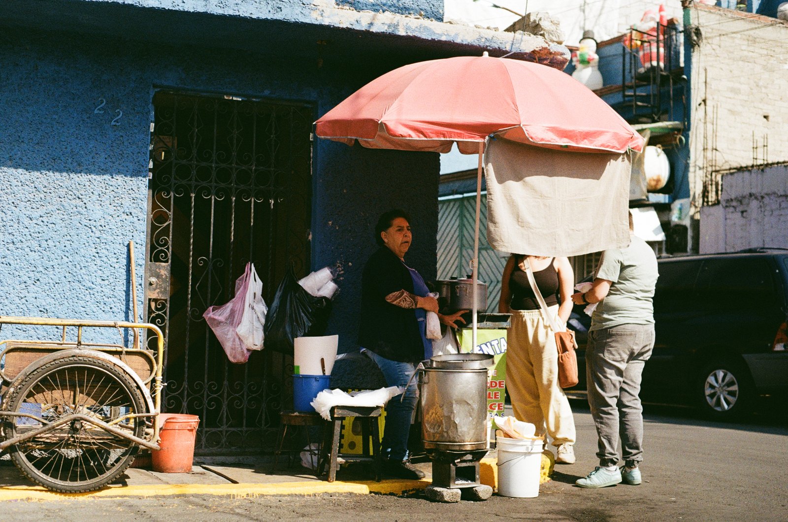Mercado, photograph 2 of 10