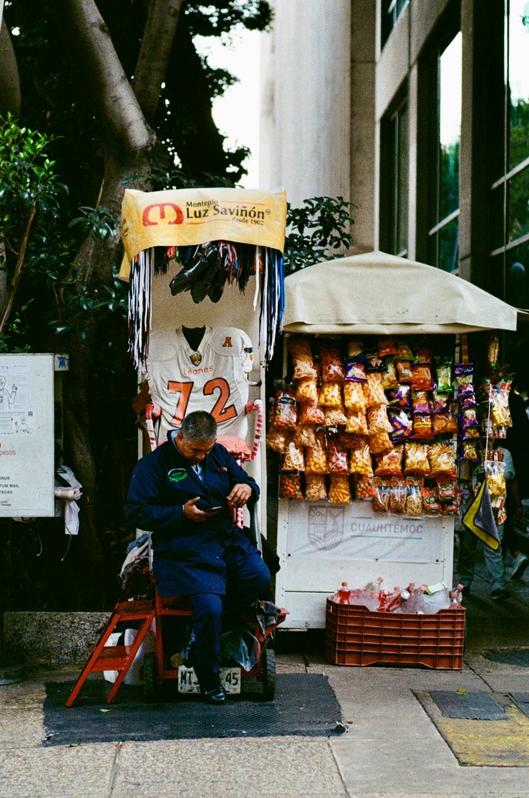 Mercado, photograph 3 of 10