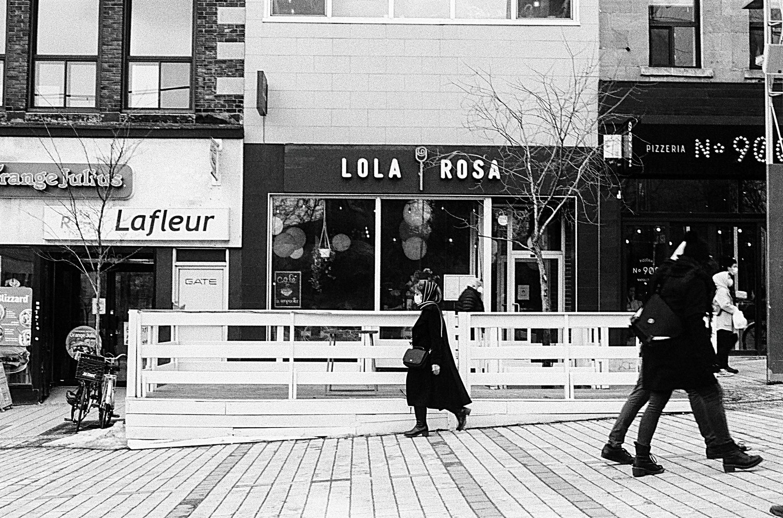 People Watching, photograph 5 of 22