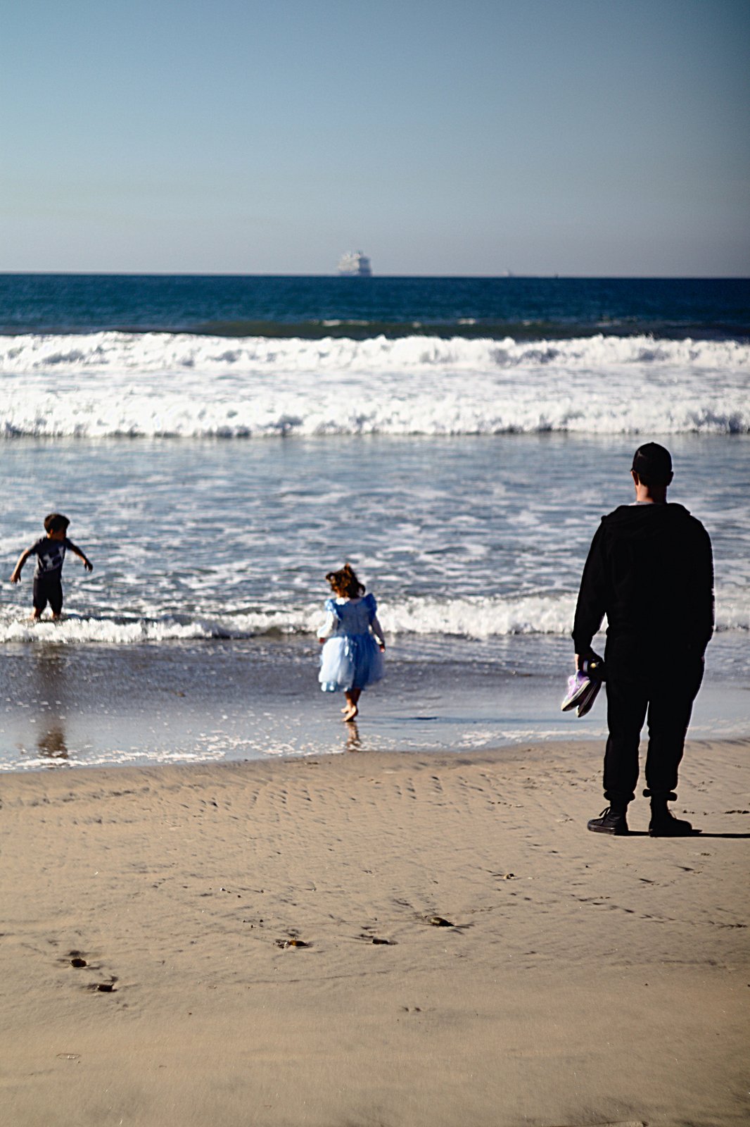 Shore, photograph 6 of 7